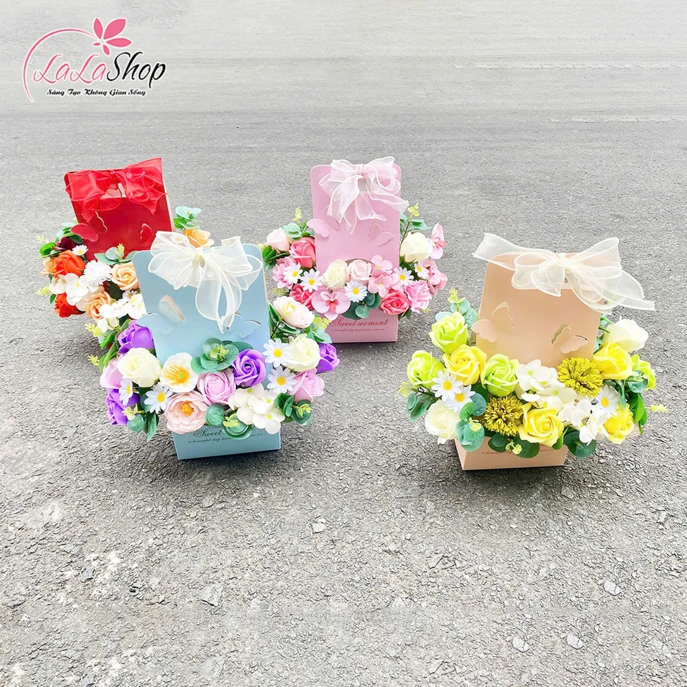 Túi giấy hoa sáp lung linh sắc màu quà tặng kỷ niệm
