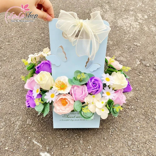 Túi giấy hoa sáp lung linh sắc màu quà tặng kỷ niệm