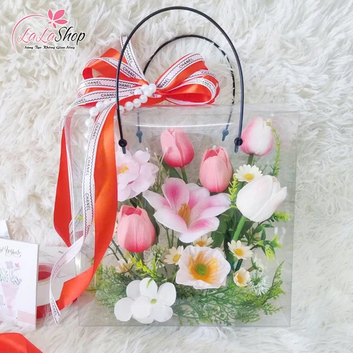 Hộp Mica hoa Tulip ngọt ngào mix hoa sáp thơm quà tặng ý nghĩa