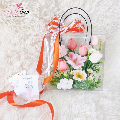 Hộp Mica hoa Tulip ngọt ngào mix hoa sáp thơm quà tặng ý nghĩa