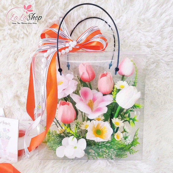 Hộp Mica hoa Tulip ngọt ngào mix hoa sáp thơm quà tặng ý nghĩa