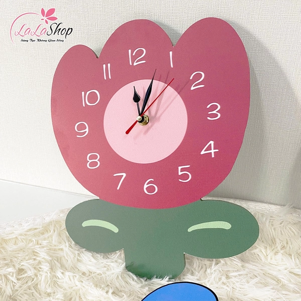 Đồng Hồ Gỗ Treo Tường Hình Hoa Tullip Hồng