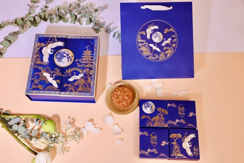 Hộp 4 Bánh Trung Thu Tân Dân Lợi Thiên Hạc Minh Nguyệt