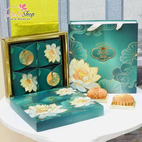 Hộp 4 Bánh Trung Thu Bạch Liên Tân Dân Lợi