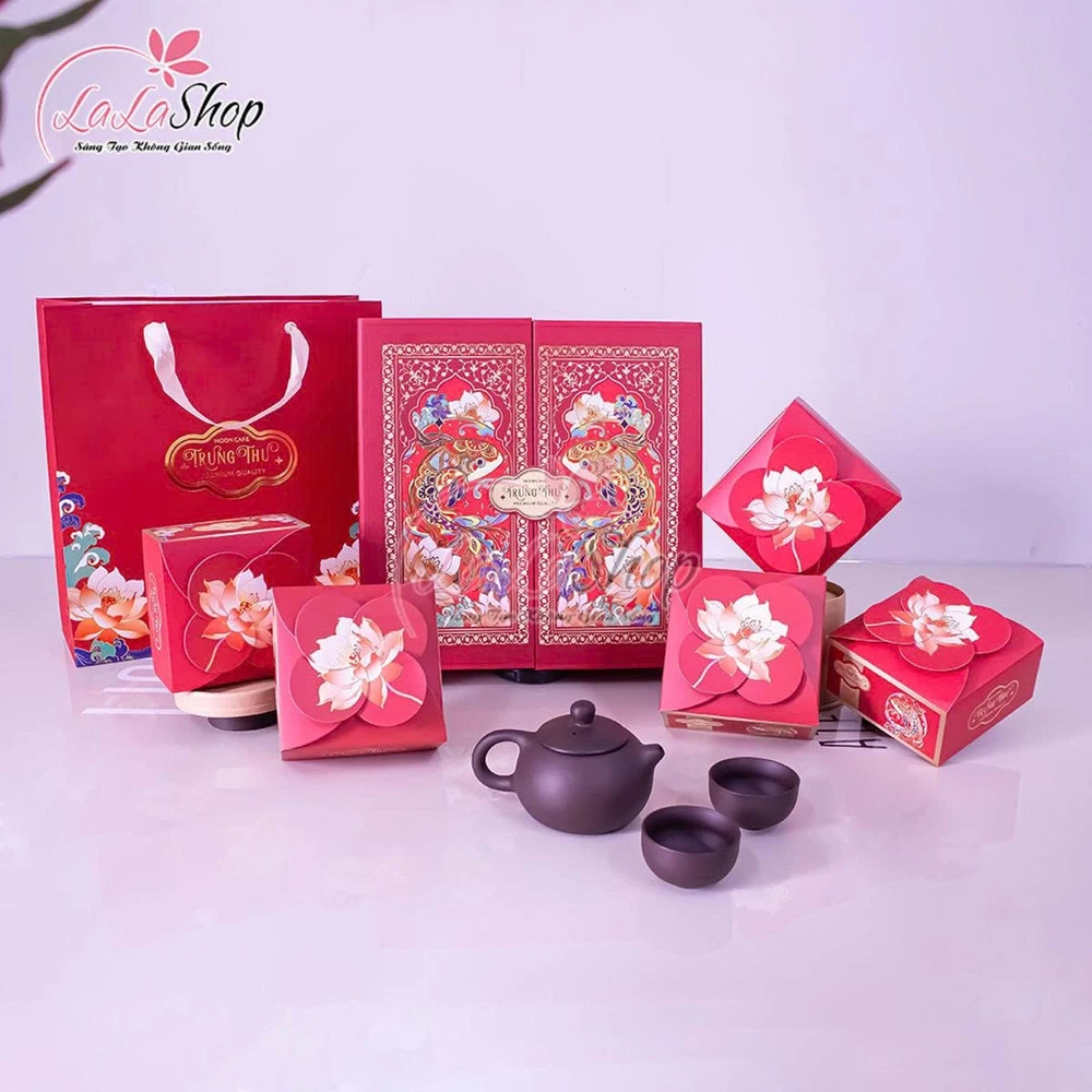 Hộp 4 Bánh Trung Thu Tân Dân Lợi Ngư Hoa Vạn Phúc