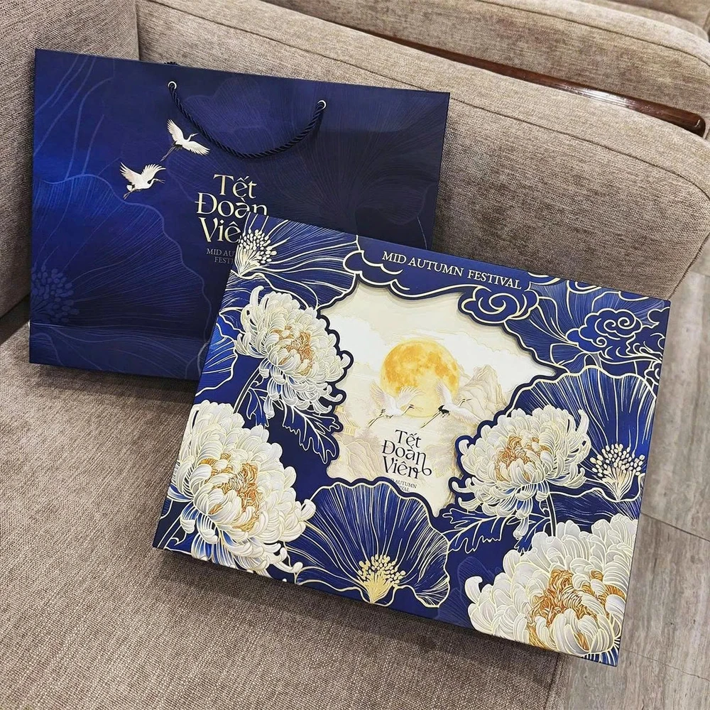 Hộp 4 Bánh Trung Thu Tân Dân Lợi Minh Nguyệt Khai Hoa