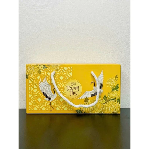 Hộp 2 Bánh Trung Thu Kim Hạc Vạn Phúc Tân Dân Lợi