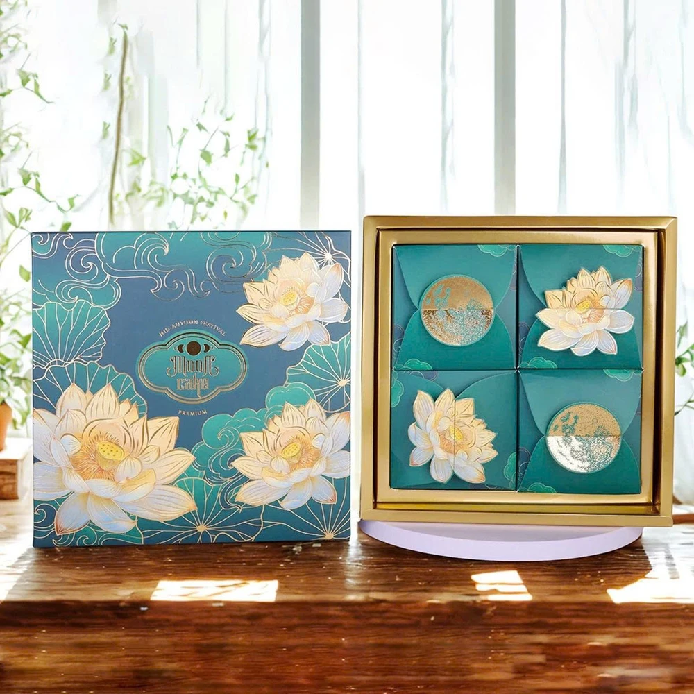 Hộp 4 Bánh Trung Thu Bạch Liên Tân Dân Lợi