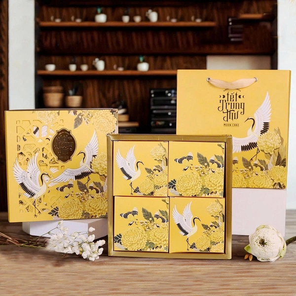 Hộp 4 Bánh Trung Thu Kim Hạc Vạn Phúc Tân Dân Lợi