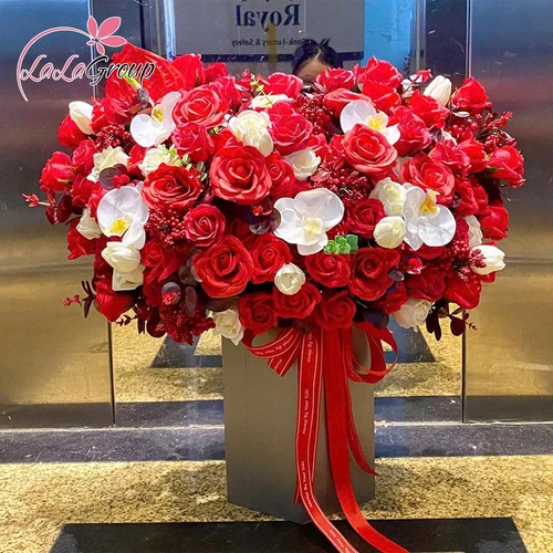 Lẵng hoa sáp thơm ngọt ngào