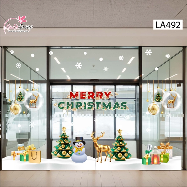 Combo Decal Trang Trí Noel Người Tuyết Và Tuần Lộc Vàng Bên Cây Thông Xanh