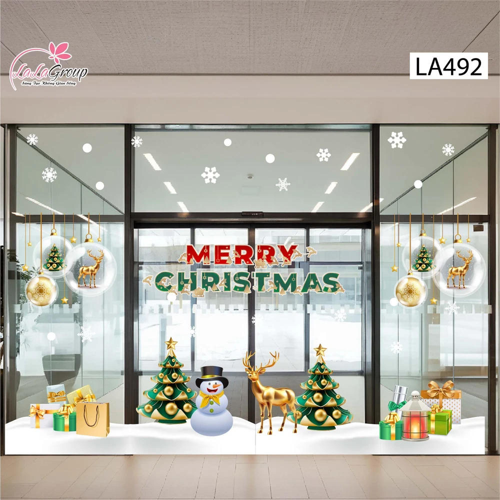 Combo Decal Trang Trí Noel Người Tuyết Và Tuần Lộc Vàng Bên Cây Thông Xanh