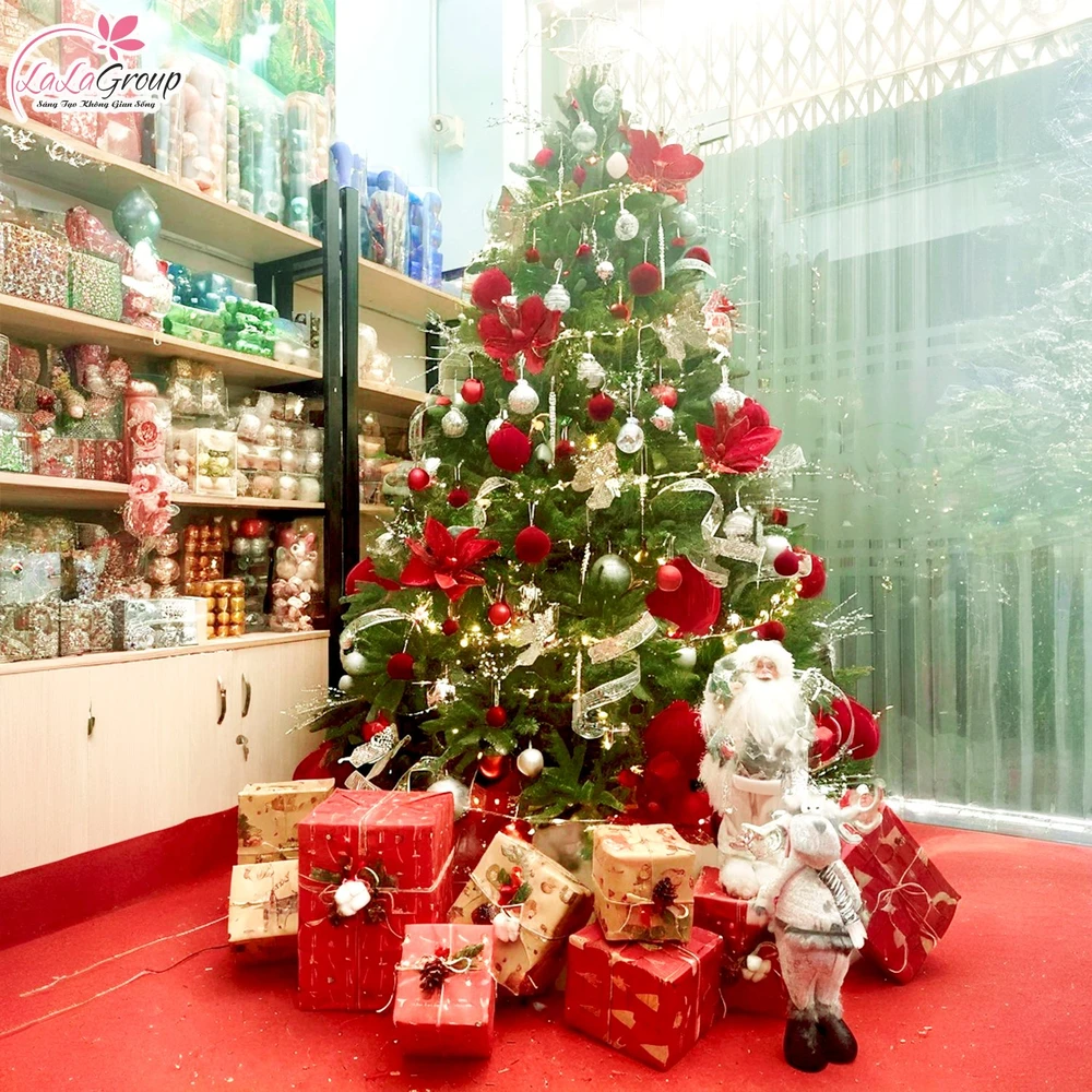 Cây Thông Noel PE 3 Loại Lá 2m4 Full Phụ Kiện Đỏ Nhung Cao Cấp