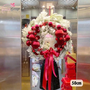 Vòng Nguyệt Quế Noel 50cm Châu Nhung Đỏ Kèm Đèn Led