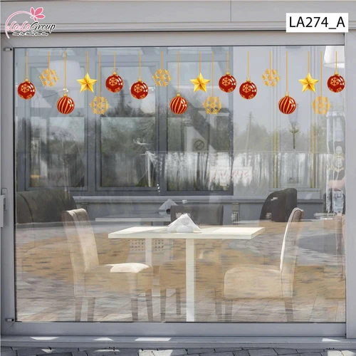 Decal trang trí noel Cây Thông Vàng Và Những Hộp Quà Mẫu 2 tấm A