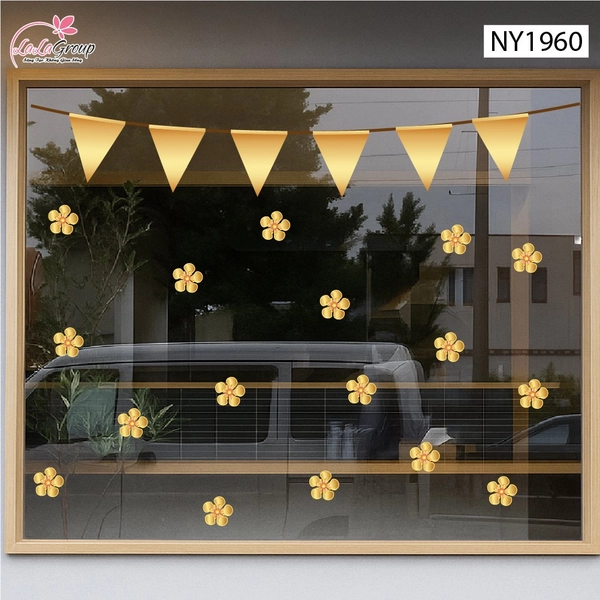 Decal Trang Trí Tết Dây Cờ Và Hoa Mai Vàng