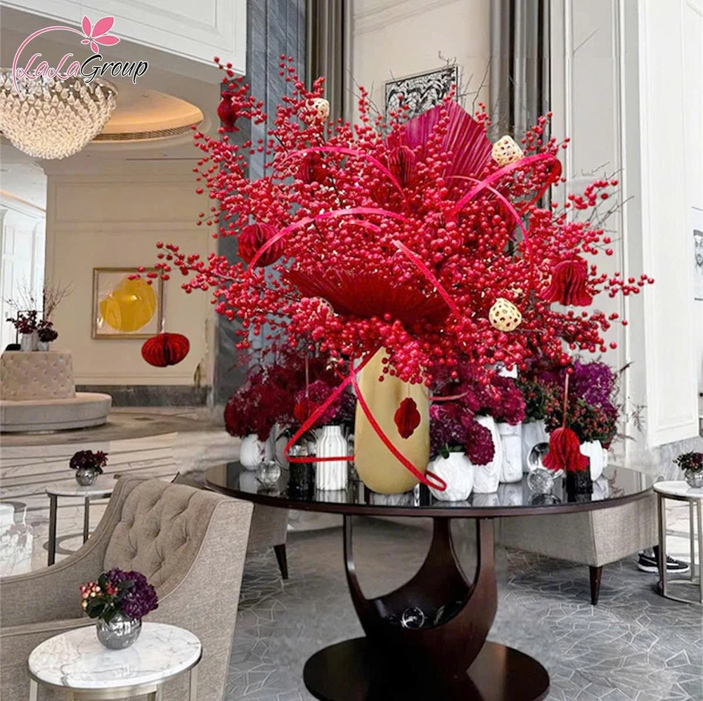 Bình hoa đào đông lớn kèm quạt đỏ may mắn