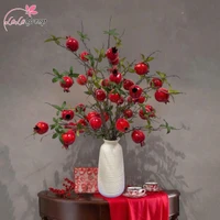 Bình hoa lựu đỏ cát tường