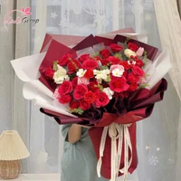 Bó hoa sáp thơm đỏ ngọt ngào mix hoa tulip