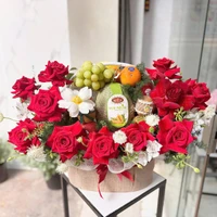Giỏ Quà Tặng Trái Cây Nhập Khẩu Mix Hoa Hồng Đỏ Sang Trọng
