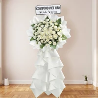 Kệ Hoa Chia Buồn Hoa Cúc Trắng Phối Hoa Bi Trắng Nhẹ Nhàng