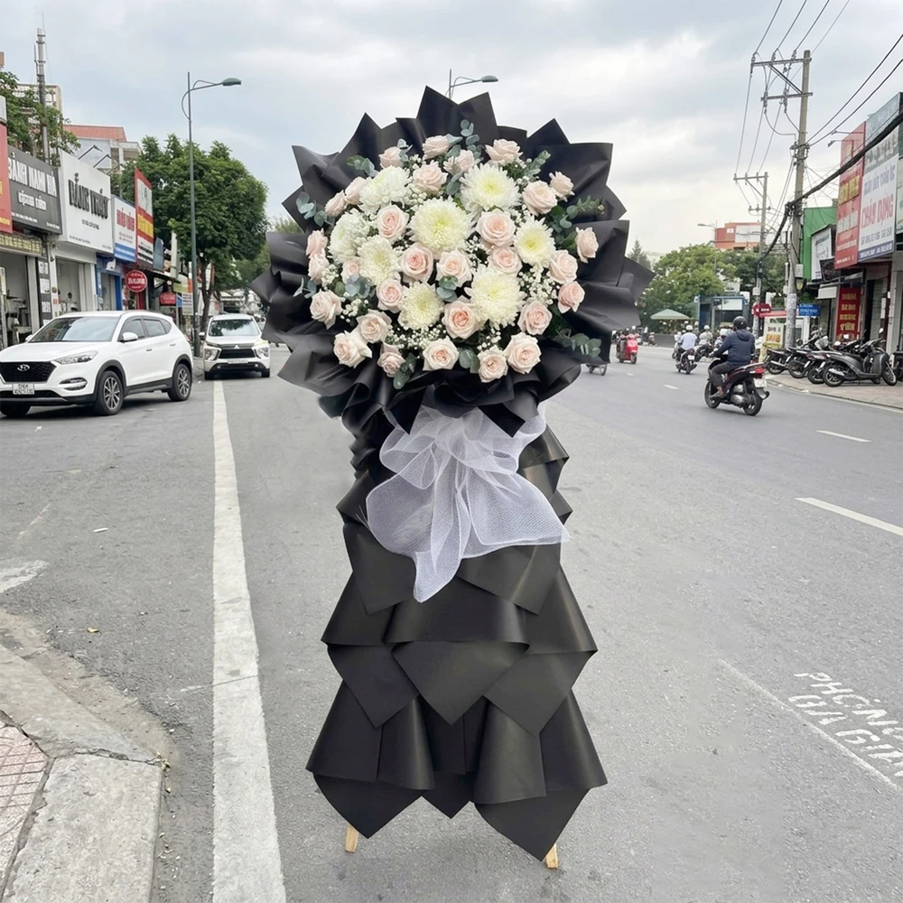 Kệ Hoa Chia Buồn