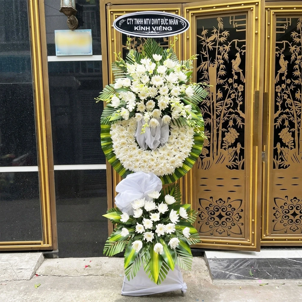 Kệ Hoa Chia Buồn