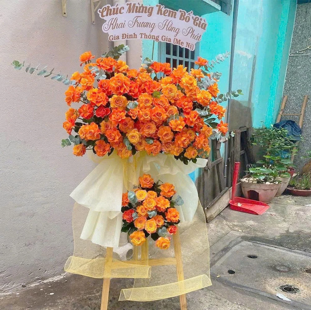 Kệ Hoa Chúc Mừng Tông Cam Rực Rỡ Sắc Màu Vạn Sự May Mắn