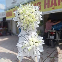 Kệ Hoa Chia Buồn Hoa Cúc Mẫu Đơn Mix Hoa Lan Trắng Trang Nghiêm