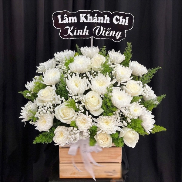 Chậu Hoa Chia Buồn Hoa Hồng Mix Hoa Cúc Trắng Tinh Tế