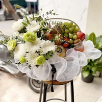 Giỏ Quà Tặng Trái Cây Nhập Khẩu Cao Cấp Mix Kèm Hoa Cúc Xinh Xắn