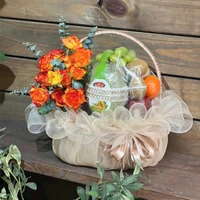 Giỏ Quà Trái Cây Chúc Mừng Mix Hoa Tươi Rực Rỡ