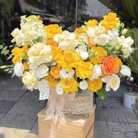 Giỏ Hoa Tươi Tone Vàng Hoàng Kim Tài Lộc Sang Trọng