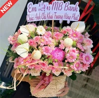 Giỏ Hoa Tươi Tone Hồng Hiện Đại Xinh Xắn