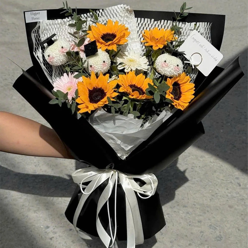 Bó Hoa Hướng Dương Tốt Nghiệp Mix Tú Cầu Xinh Xắn