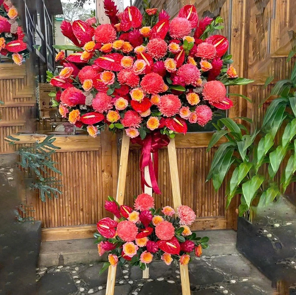 Kệ Hoa Mừng Khai Trương Mix Hồng Môn Rực Rỡ