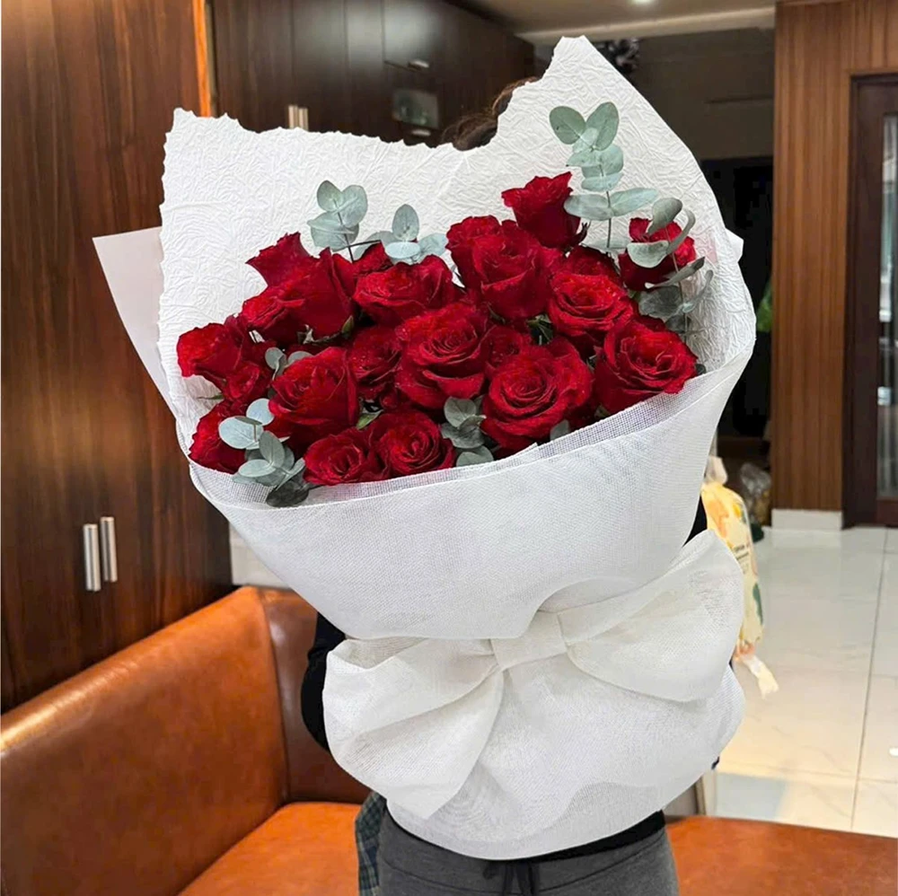 Bó Hoa Hồng Đỏ Nhung Rực Rỡ