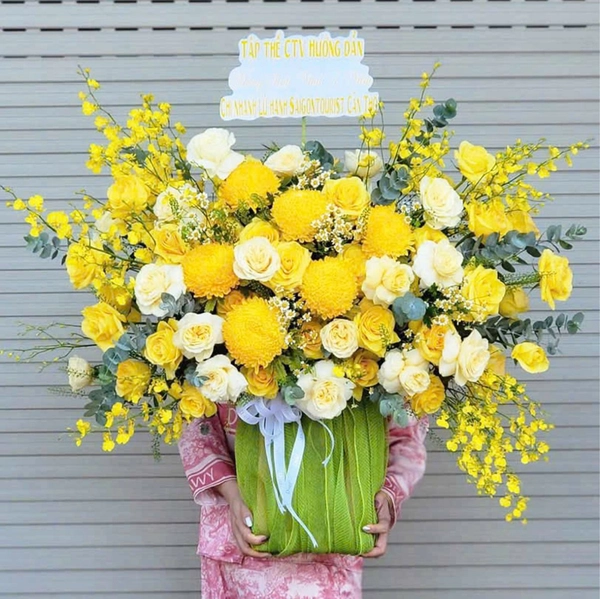 Hoa Cúc Mẫu Đơn Vàng Mix Lan Vũ Nữ Rực Rỡ