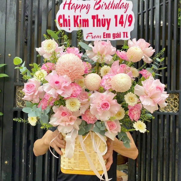 Lẵng Hoa Hồng Mix Cúc Ping Pong Say Đắm