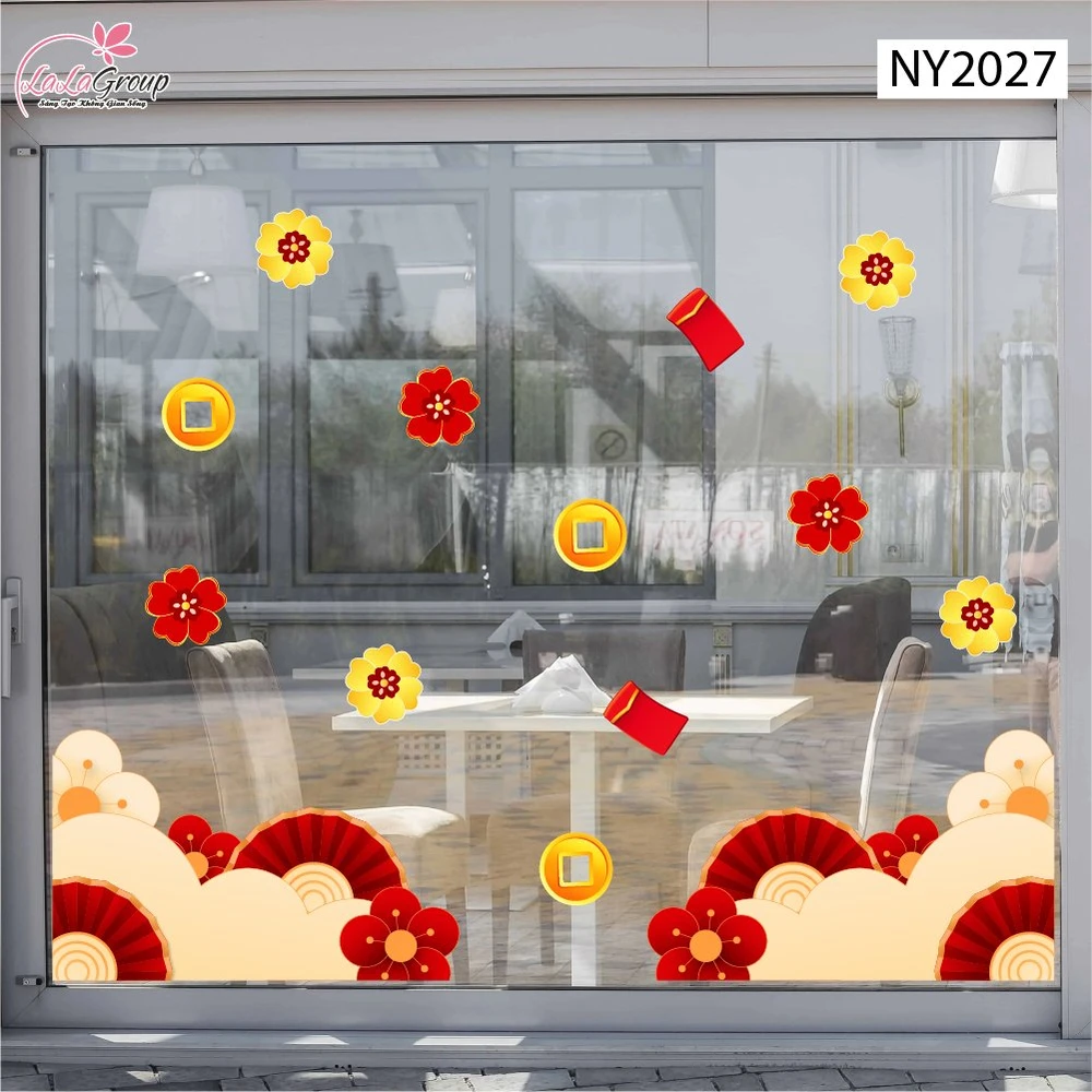 Decal Tết Chân Tường Quạt Đỏ Và Lì Xì May Mắn