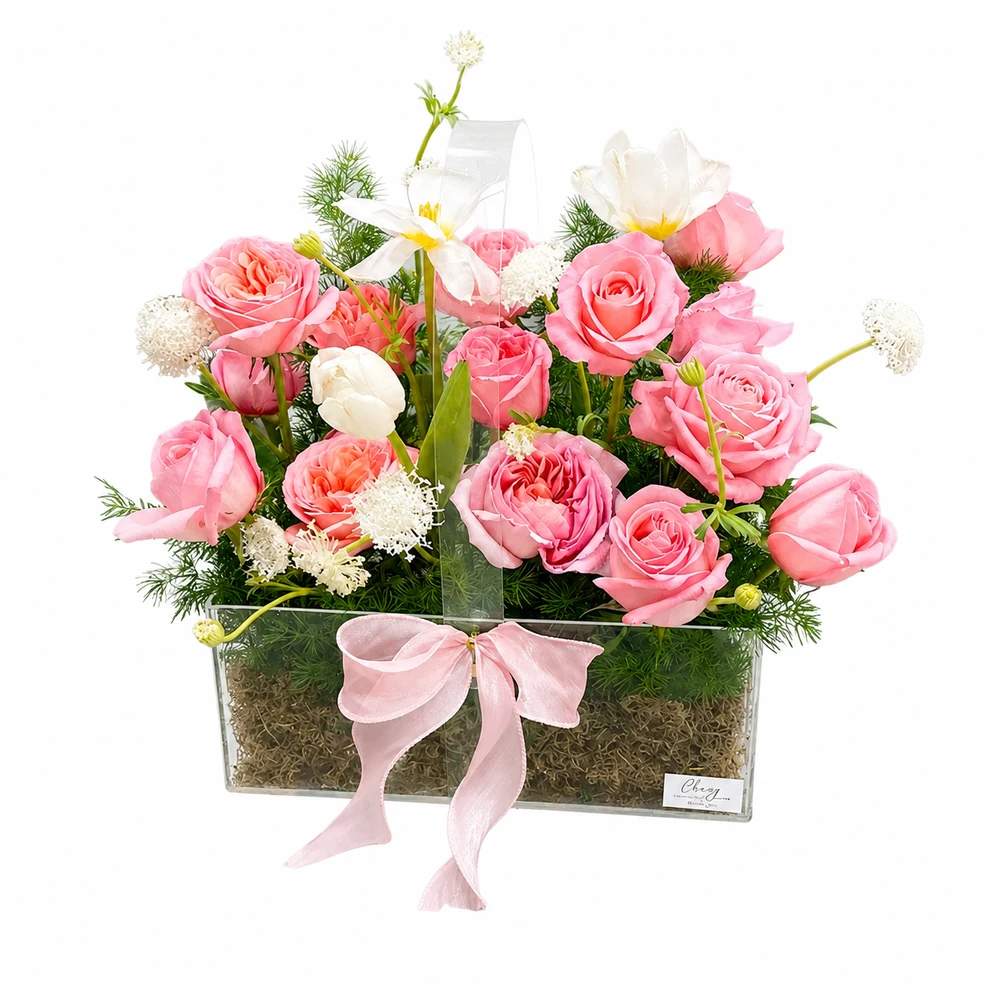 Hộp Mica Hoa Hồng Mix Tulip Thanh Khiết