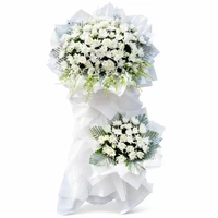 Kệ Hoa Chia Buồn Tone Trắng Trang Nhã
