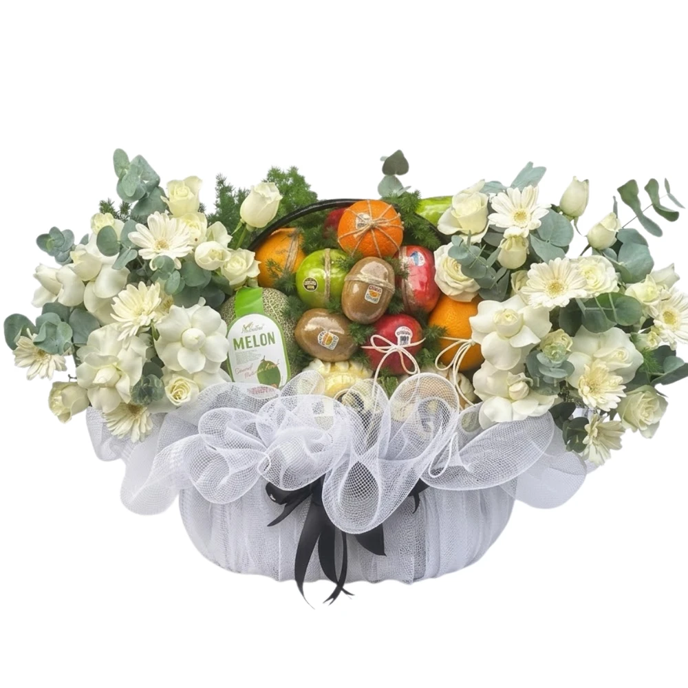 Giỏ Quà Tặng Trái Cây Mix Kèm Hoa Hồng Trắng Nhẹ Nhàng
