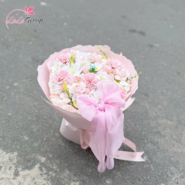 Bó Hoa Hồng Tỷ Muội Mix Hoa Sáp Tone Hồng Dịu Dàng