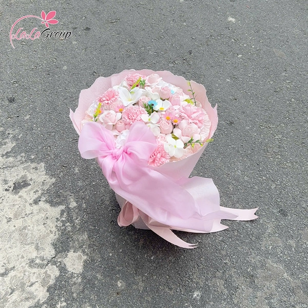 Bó Hoa Hồng Tỷ Muội Mix Hoa Sáp Tone Hồng Dịu Dàng