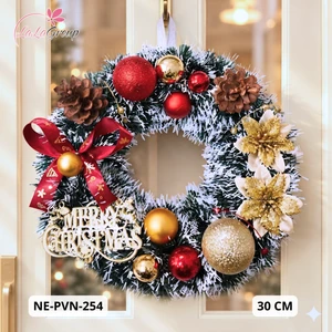 Vòng nguyệt quế noel trang trí quả châu đỏ vàng và nơ đỏ 30cm