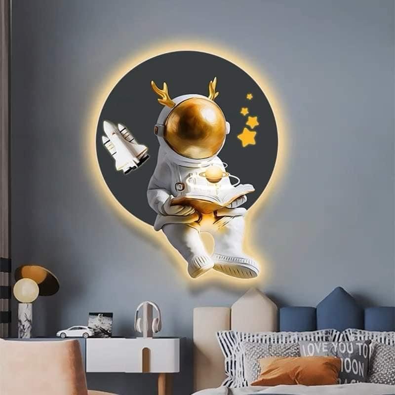 Tranh Đèn Led Tráng Gương Pha Lê Phi Hành Gia