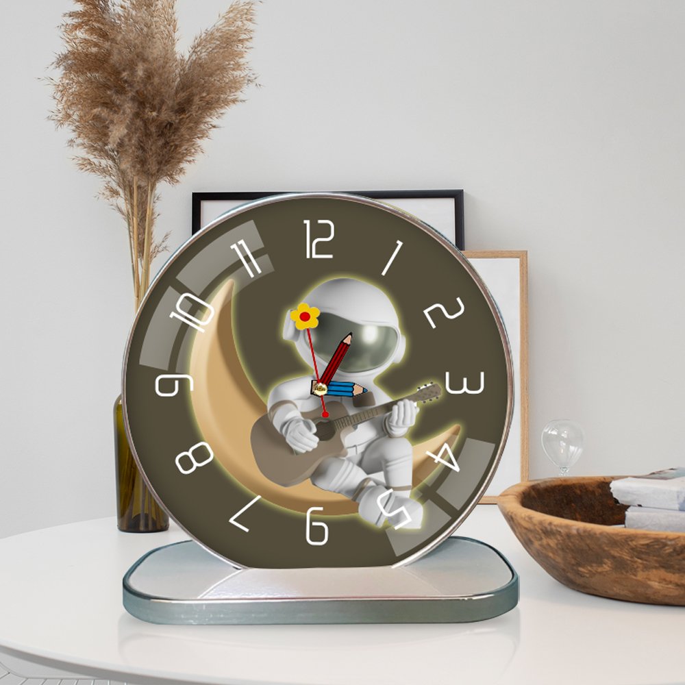 Tranh Đồng Hồ Để Bàn Phi Hành Gia Và Ánh Trăng Vàng Nghệ Thuật