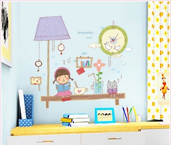 Đồng hồ bé đọc sách