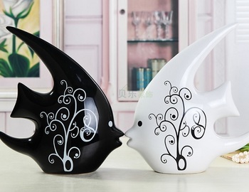 Đôi cá sứ trắng đen